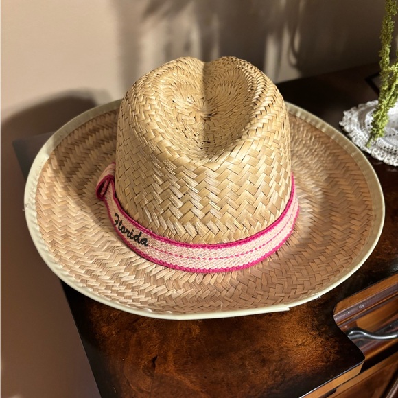 Accessories - Straw Hat with Pink Band